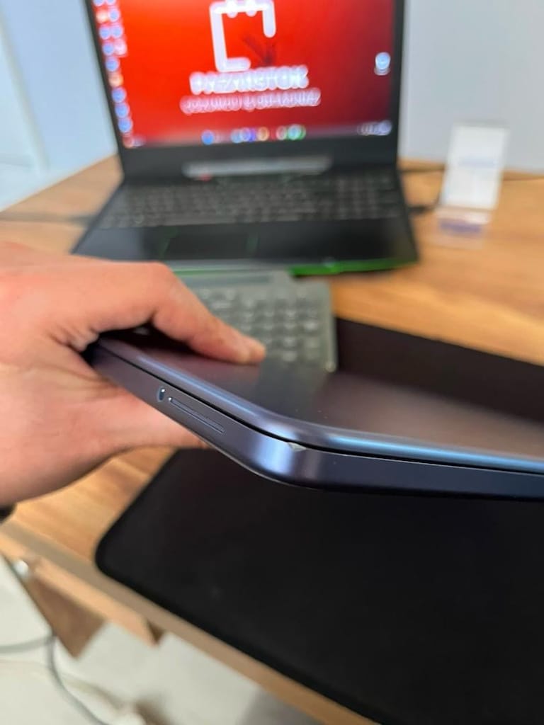 MacBook Neo 2026 (TERTEMİZ) - 3