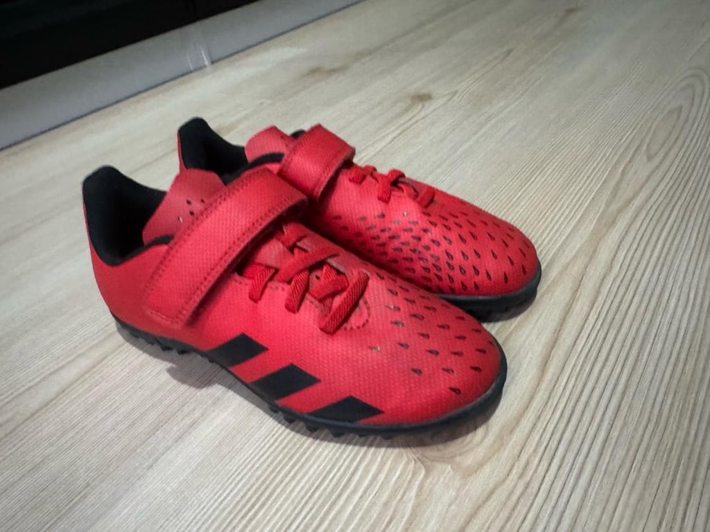 adidas halı saha predator
