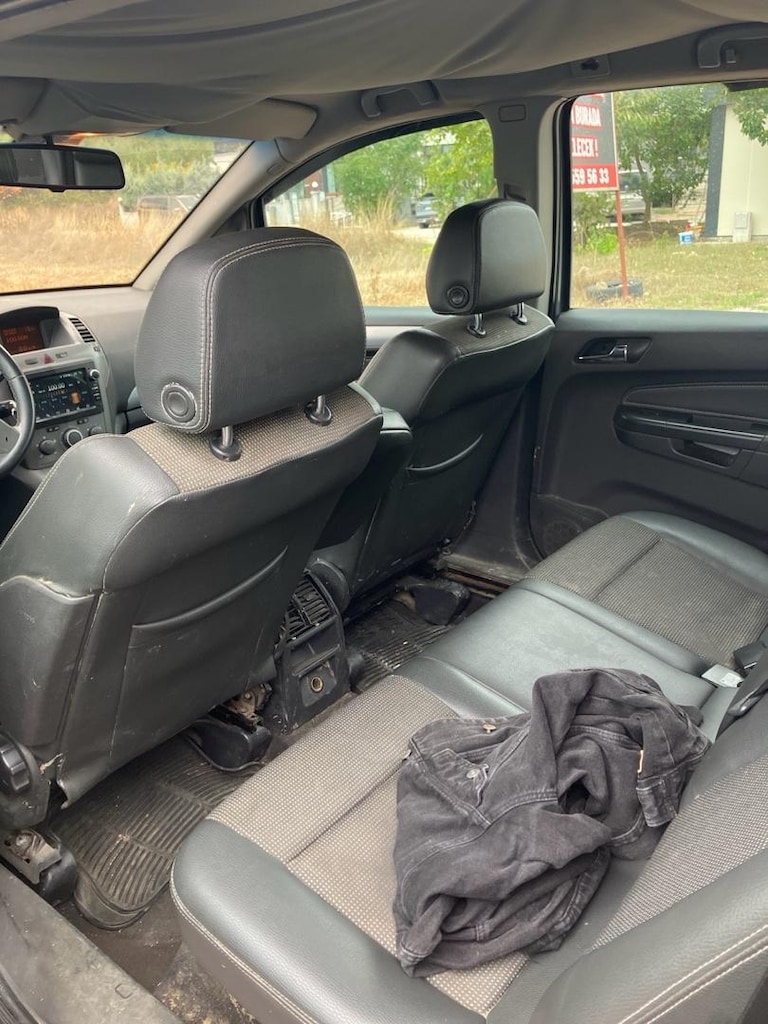 hasarsız Opel Zafira 7 kişilik çeki demirli - 5