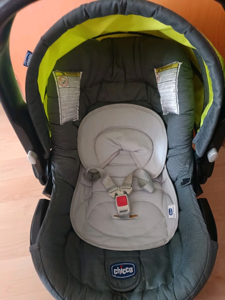 Chicco gri oto koltuğu Ana kucağı 2 parçadan oluşmaktadır - 5