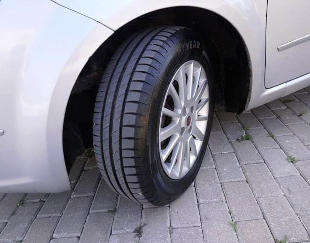Sahibinden Fiat Linea 1.3 Multijet Emotion 2008 Model - 9