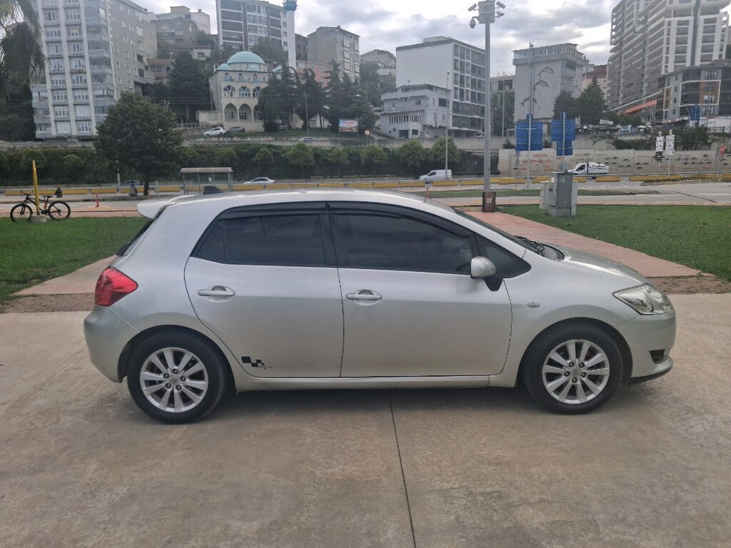 toyota auris elegant - 5