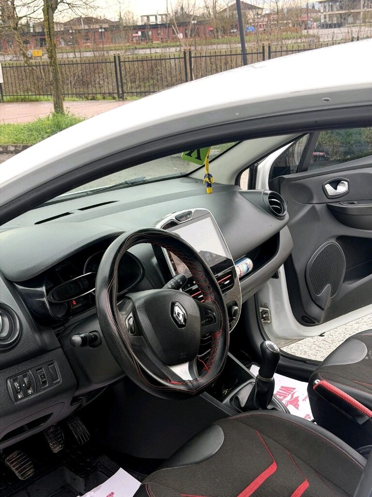 2015 clio 5 - 5