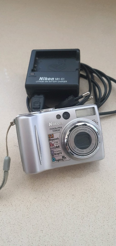 Nikon fotoğraf makinesi. Ücreti hayır kurumlarına verilecektir. - 7