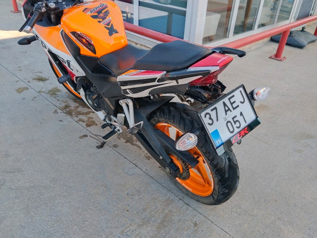 Honda CBR 250 r repsol sorunsuz - 5