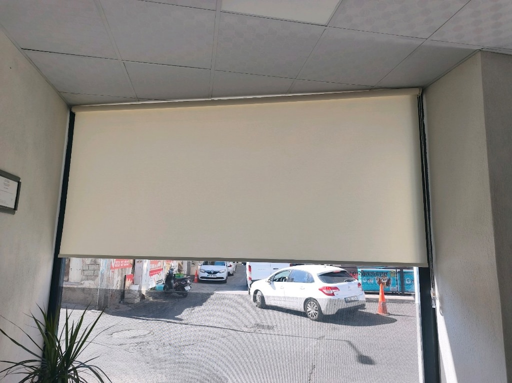 Kaliteli Demir Gövdeli Güneş Geçirmeyen Stor Perde – 283x280 & 121x280 - 6