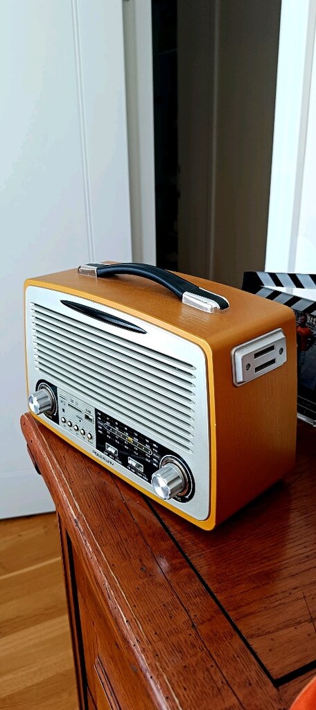 Bluetooth Hoparlör Radyo - 2