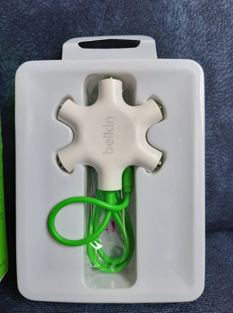 Belkin Rockstar Kulaklık Çoklayıcı (Açık Yeşil) - 3