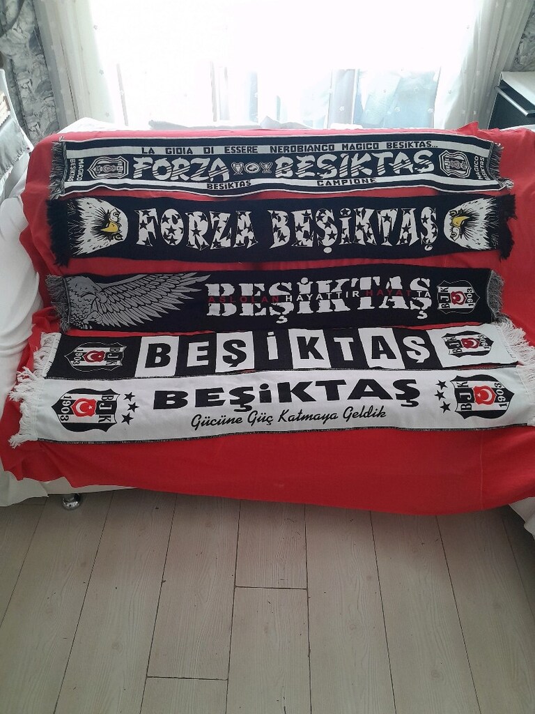 Son fiyat! Barkodlu, 14-16 yas-S,BJK-Besiktas forma,kaskol satilik.. - 10