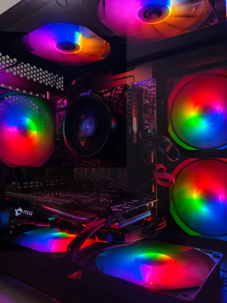 - F/P PC - Ryzen 5 2600 - GTX 1050 Ti 4GB - 16GB RAM - 240GB SSD - 3
