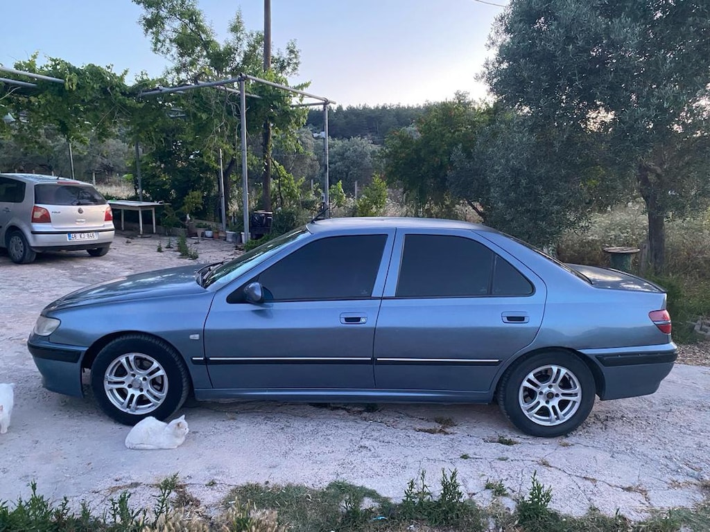 Peugeout 406 eski makam aracı - 2