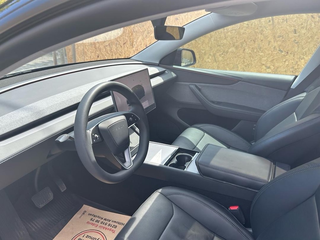 2025 Tesla Juniper Premium - 7