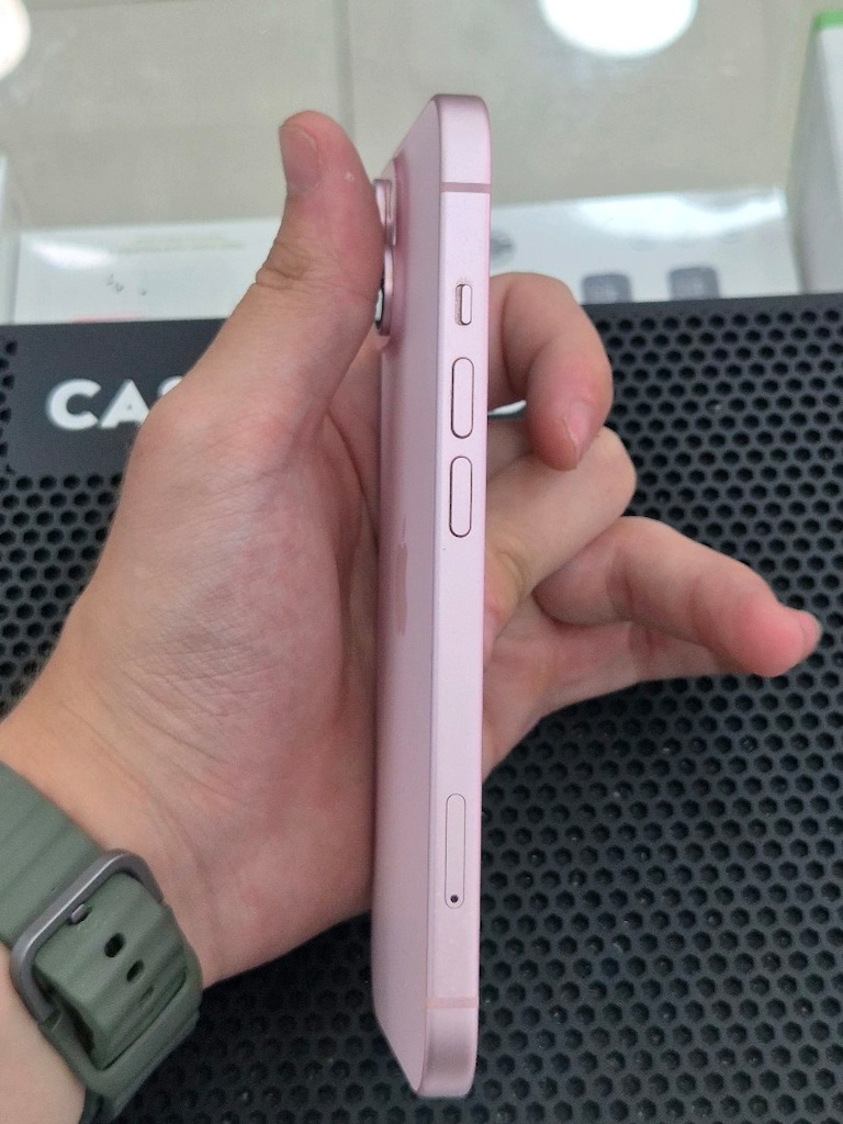 2 Ay Garantisi Devam Eden IPhone 15 128 Pembe - 6