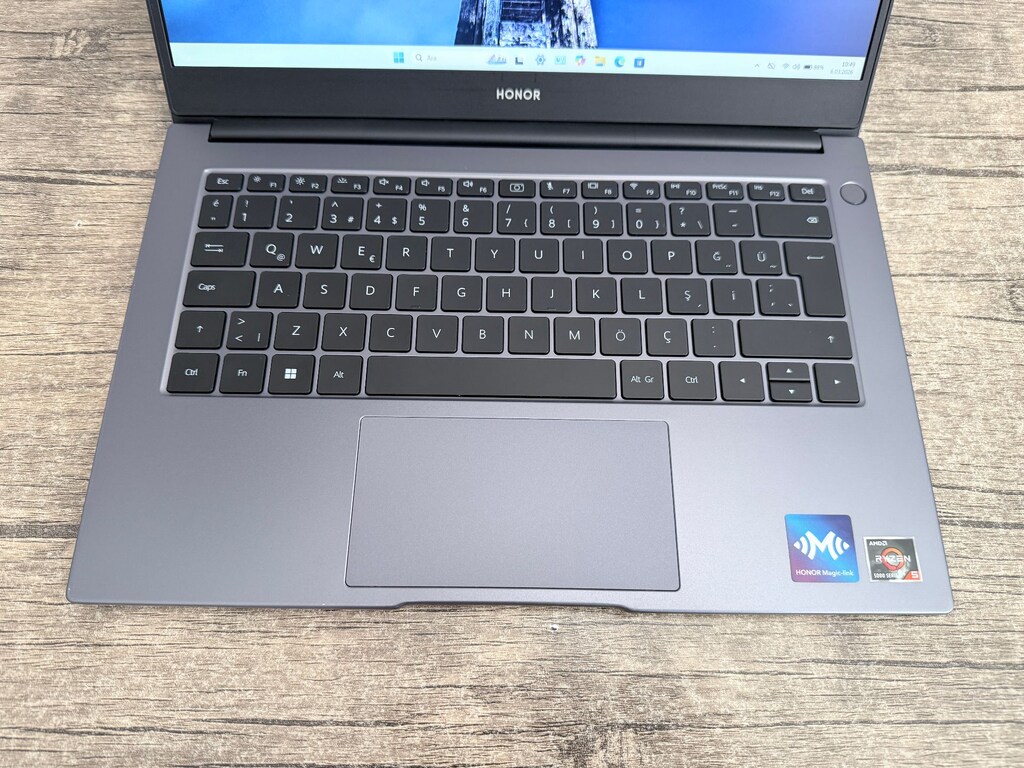 Kaçırma! Honor MagicBook 14 | Ryzen 5 5500U 512GB SSD FHD IPS - 3