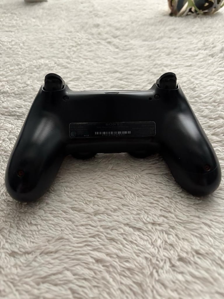 Sony PlayStation 4 Slim + 1 Kol + 4 Oyun | Temiz Kullanım - 9