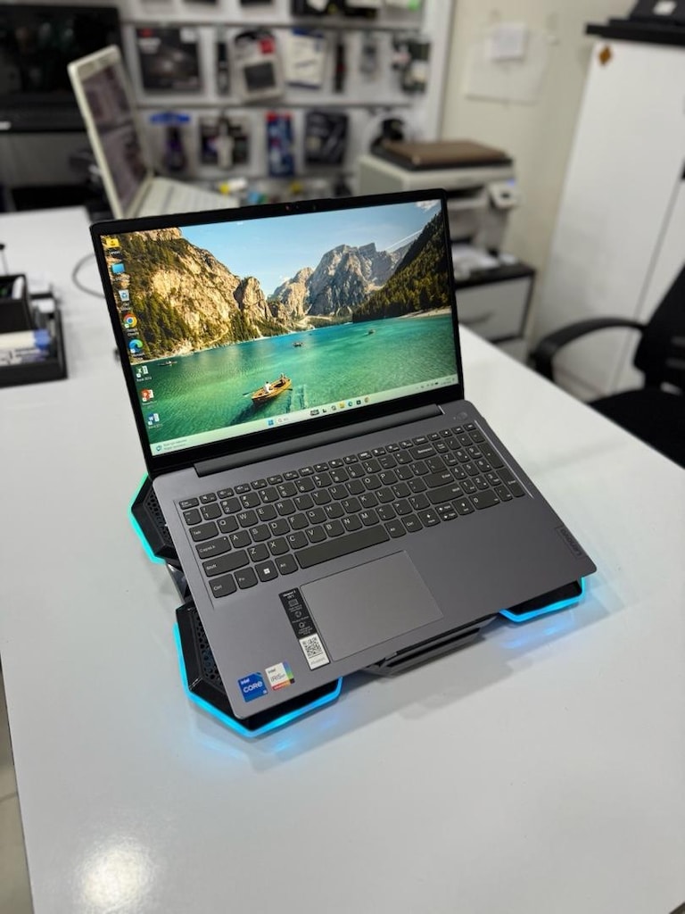 NOKTA HATASIZ LENOVA İDEAPAD DOKUNMATİK EKRANLI LAPTOP ~ İNTEL i5 - 3