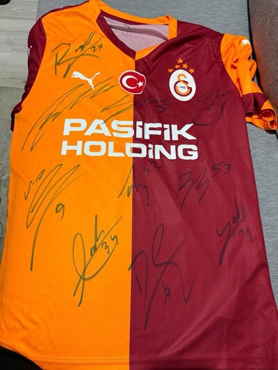 Galatasaray imzalı forma gs imzalı forma