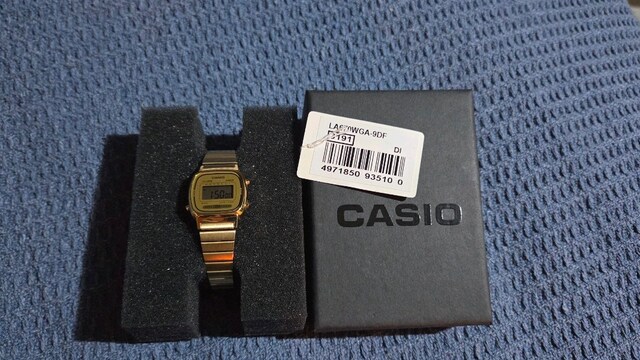 Casio gold kadın saati