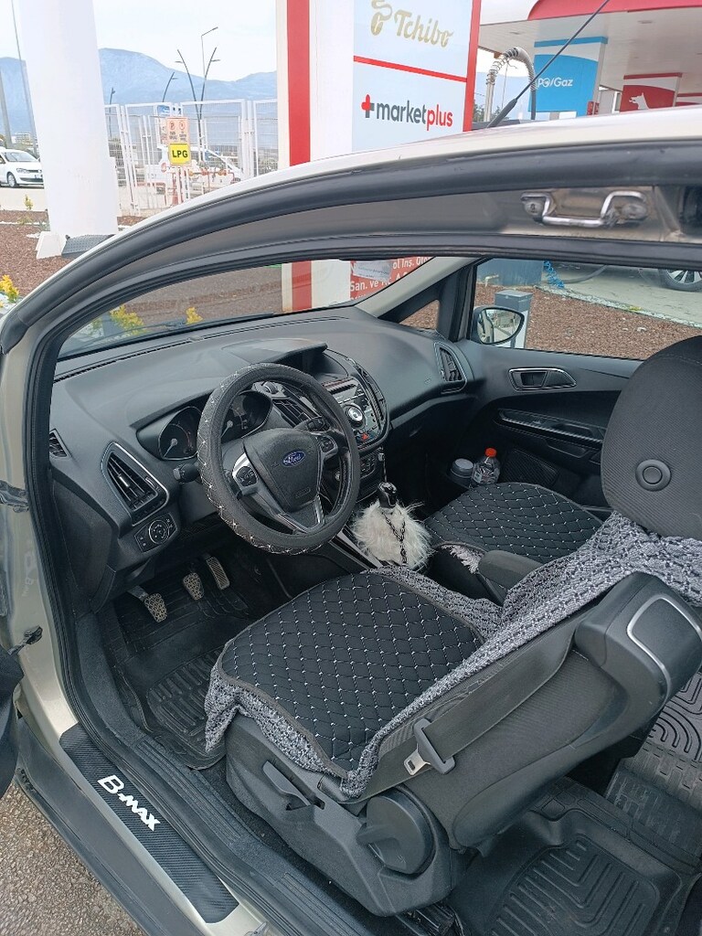 2012 model Ford b max titanyum modeldir - 9