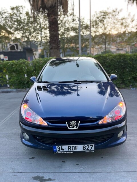 Peugeot 206+