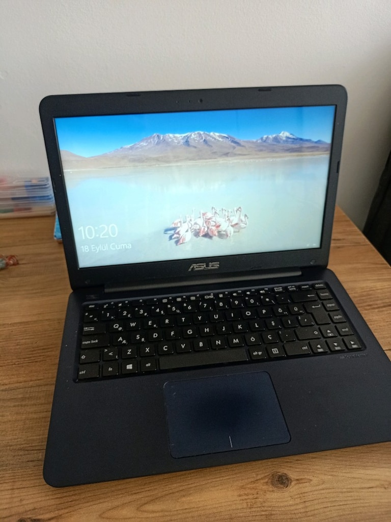 Asus bilgisayar 128 GB - 4
