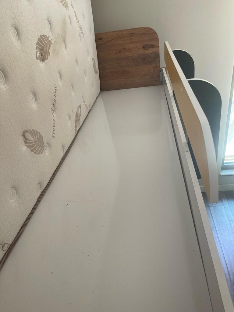 AHŞAP KATLI RANZA ve Masası - 2