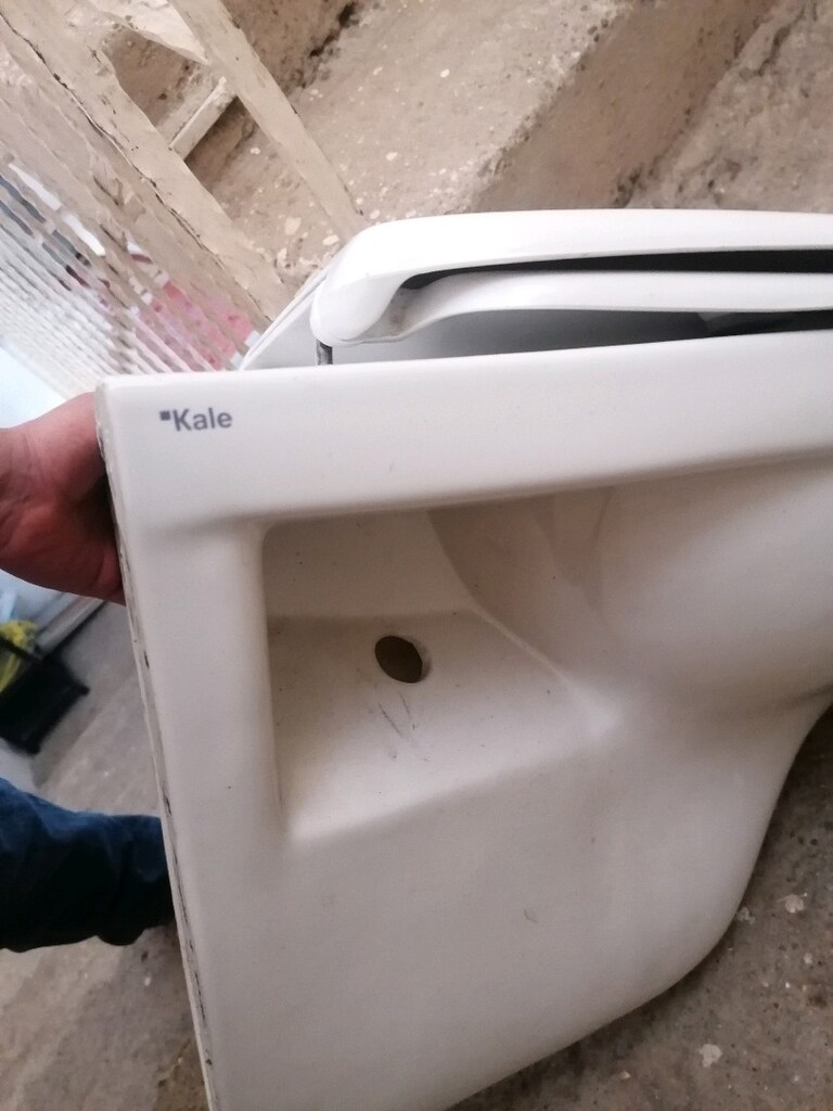 Lavabo tașı boyları duvara gelen tarafın boyu 50cm dir. eni 40 cm dir. - 17