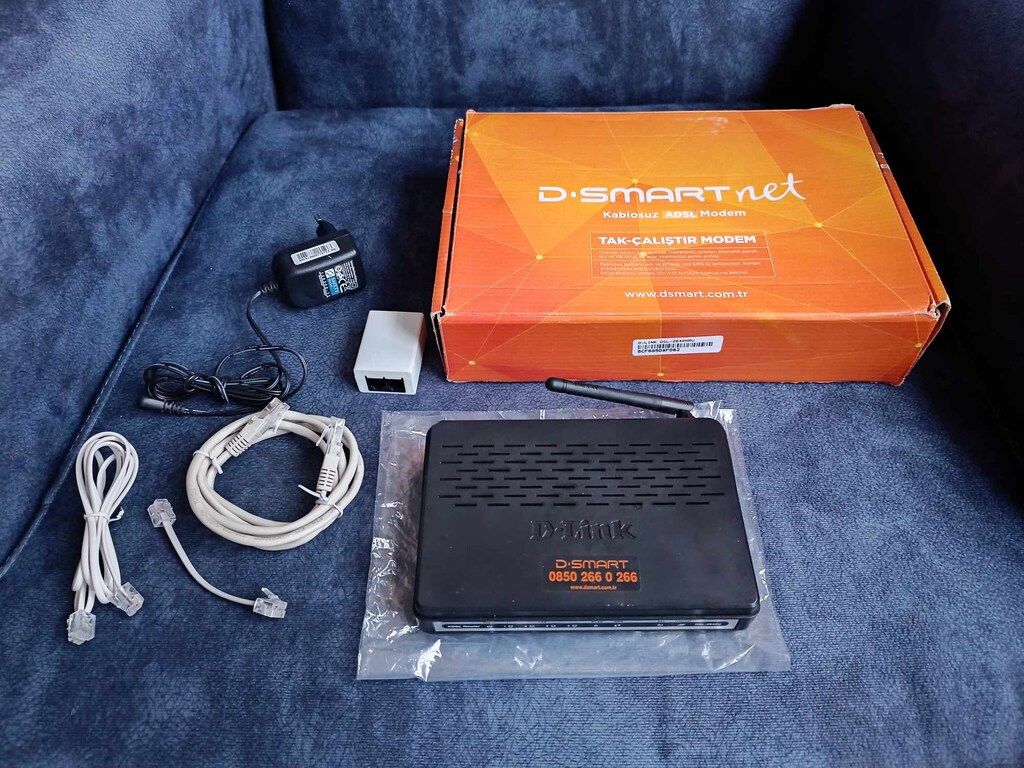 D-Link 54 Mbps ADSL Modem (DSL-2640U) - 2