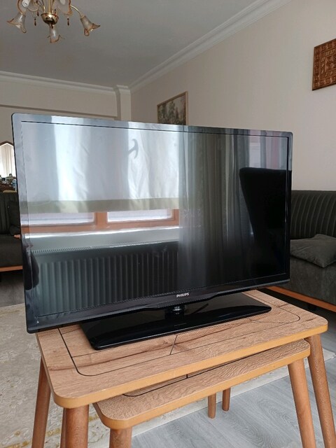 PHILIPS TELEVİZYON