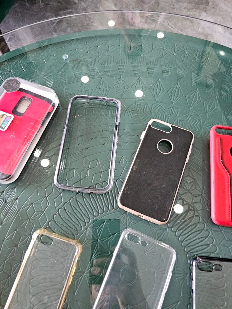 çeşitli telefon kılıfları - 11
