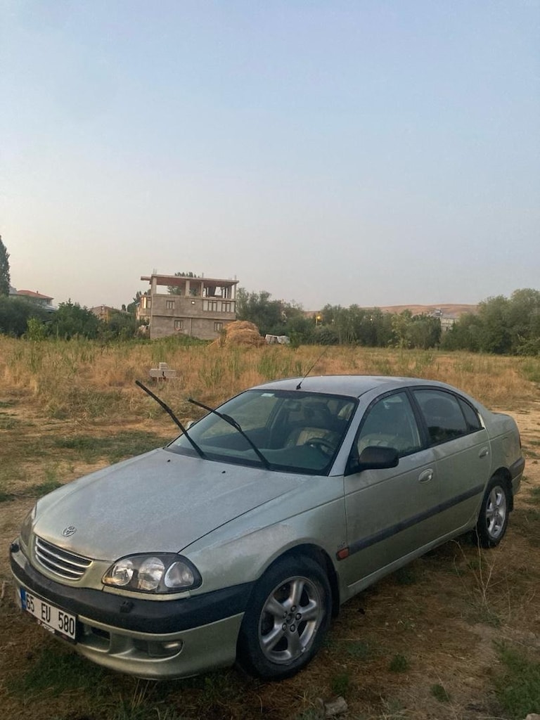 TOYOTA AVENSİS OTOMATİK - 4