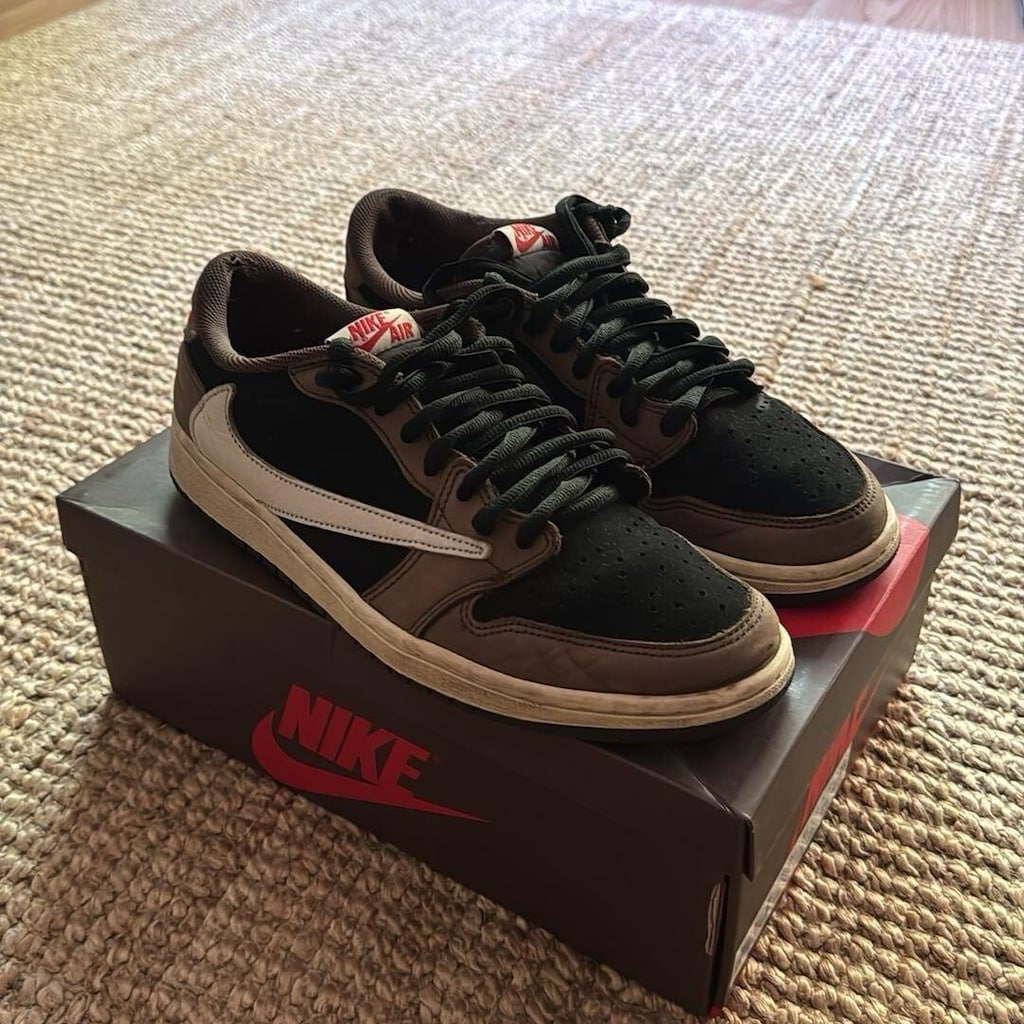 Travis Scott mocha 1 low