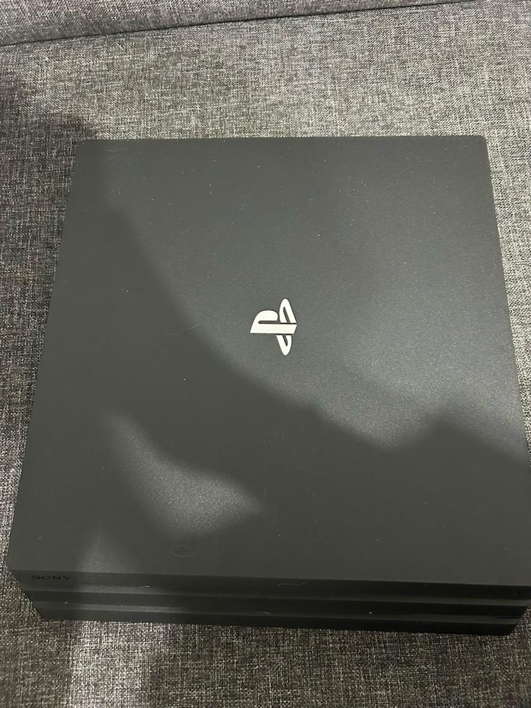 PS4 Pro 1 TB 2 Kollu, Kutulu, Tamamen Orijinal - 2