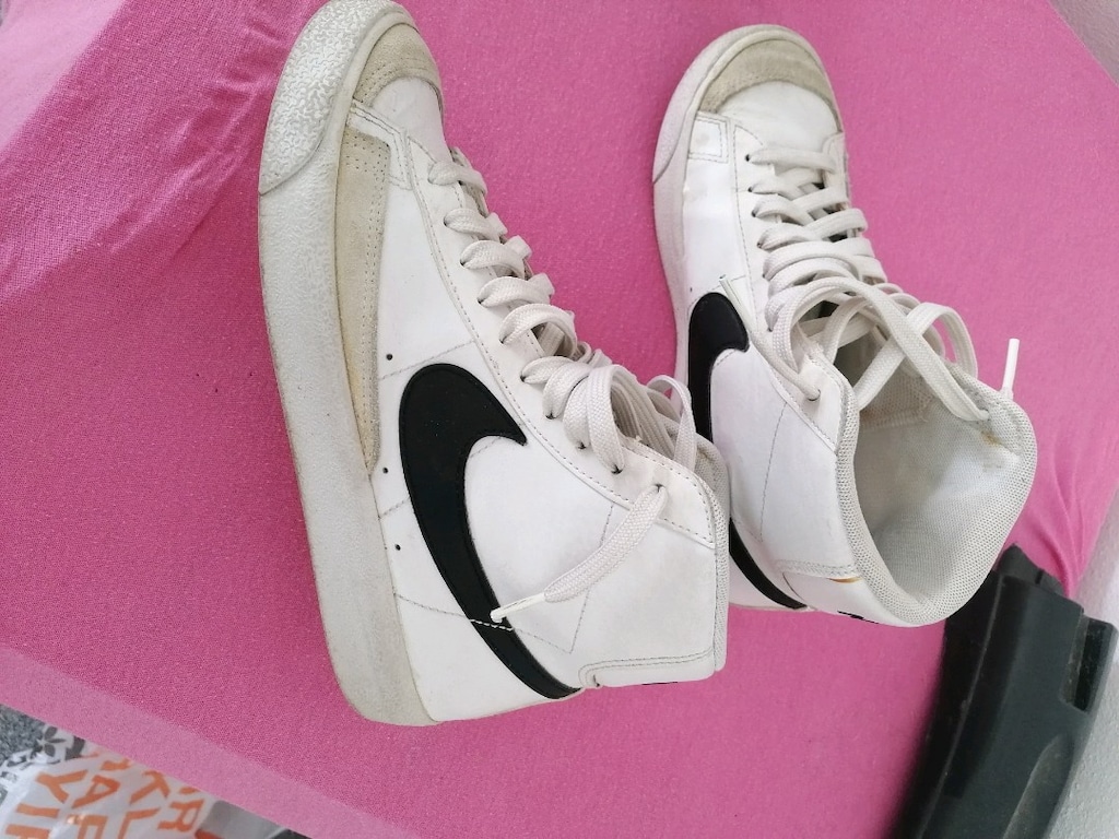 Nike - 3