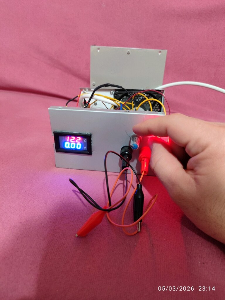 ayarlı0.8 13.5 volt Mak 4 amper göstergeli adaptör 1000tl - 3