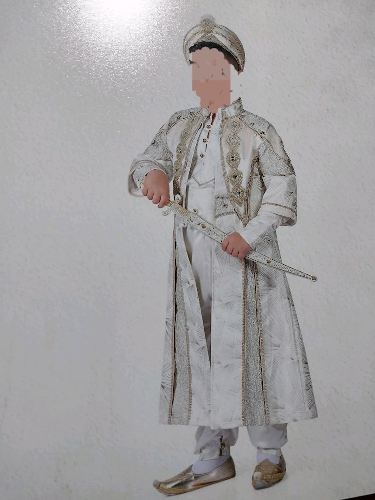 Sünnet kıyafeti