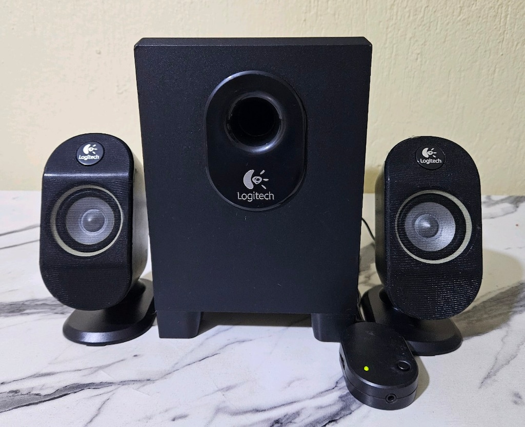 Logitech X210 2+1 Ses Sistemi Çok Temiz - 3