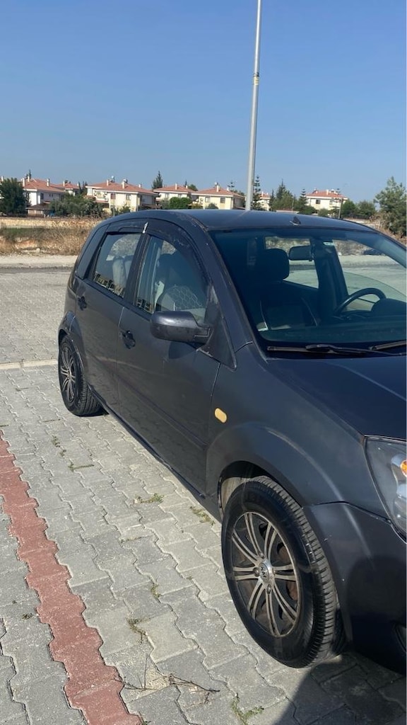 Ford fiesta 1.4 lpg - 8