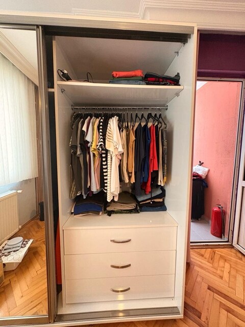 Aynalı Sürgülü Gardırop – Çok Temiz – Çekmeceli
