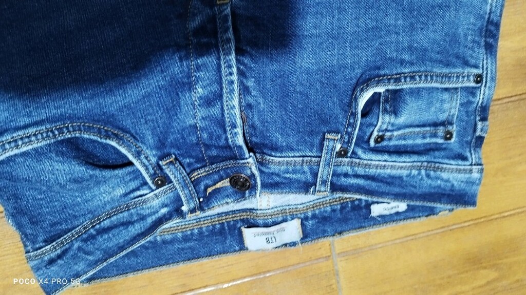 #Little Big jeans pantolon Mağazasında pahalıdır..Eni çekilince 40 - 3