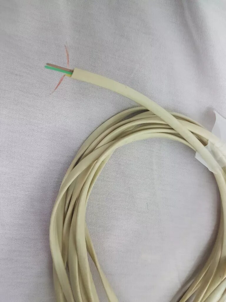 7.5m, 4 Telli (çok damarlı)telefon kablosu.Tek tarafı jacklı, bakırdır - 6