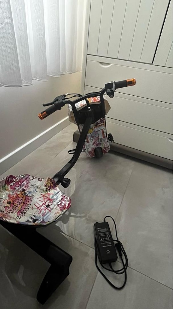 temiz çok iyi durumda elektrikli drift scooter - 3