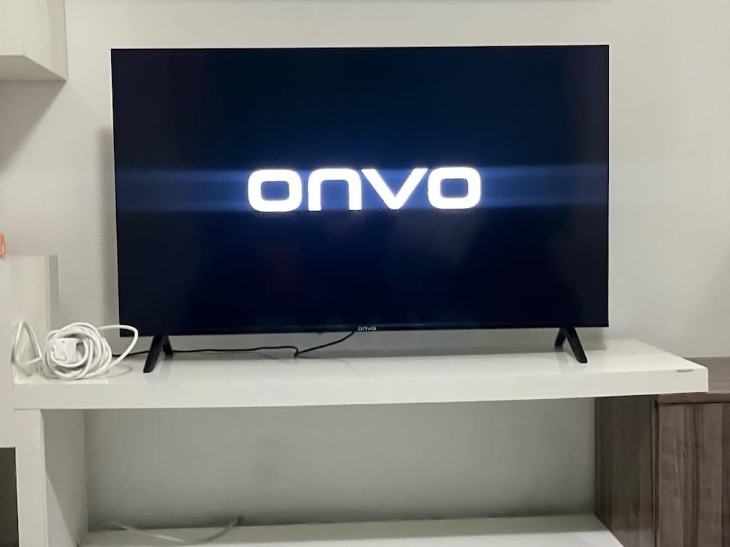 ONVO 50 İnç 4K QLED Google TV - 3