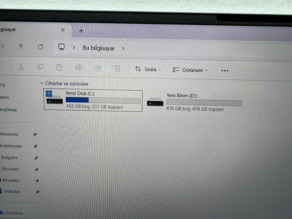 DELL PRECİSİON WORKSTATİON İ7 12. NESİL 32 GB RAM 256 + 512 NVME - 5