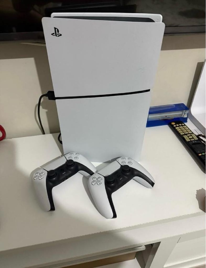 PS5 slim ÇİFT KOL(1TB)DİJİTAL