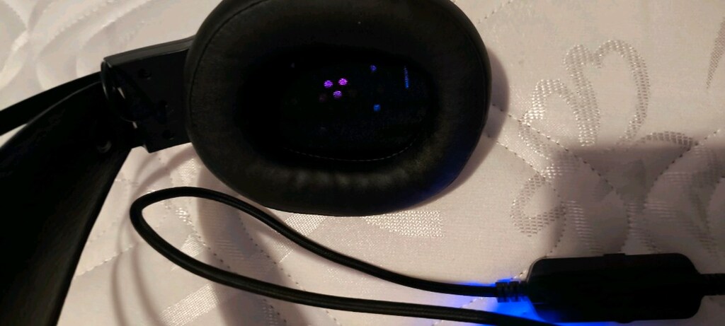 Polosmar (Hellfire) model 7.1 kablolu RGB gaming oyuncu kulaklık - 6