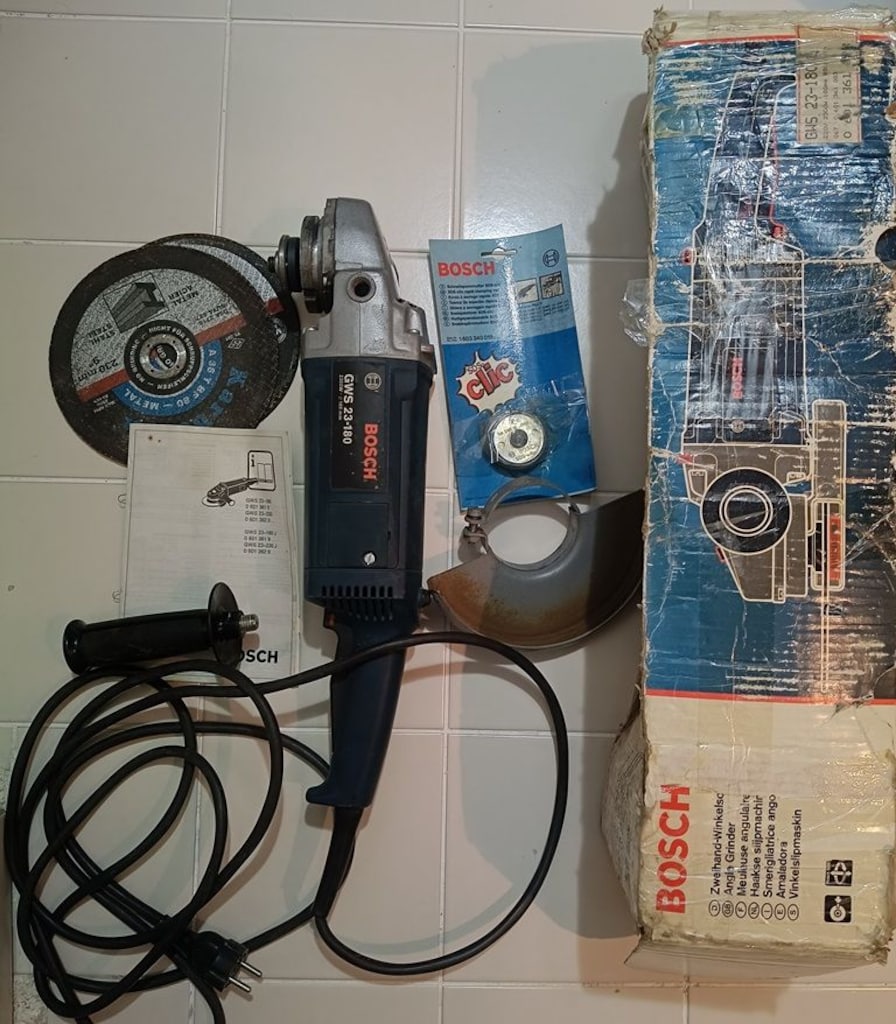 Bosch GWS 23-180 model 2300W - 2