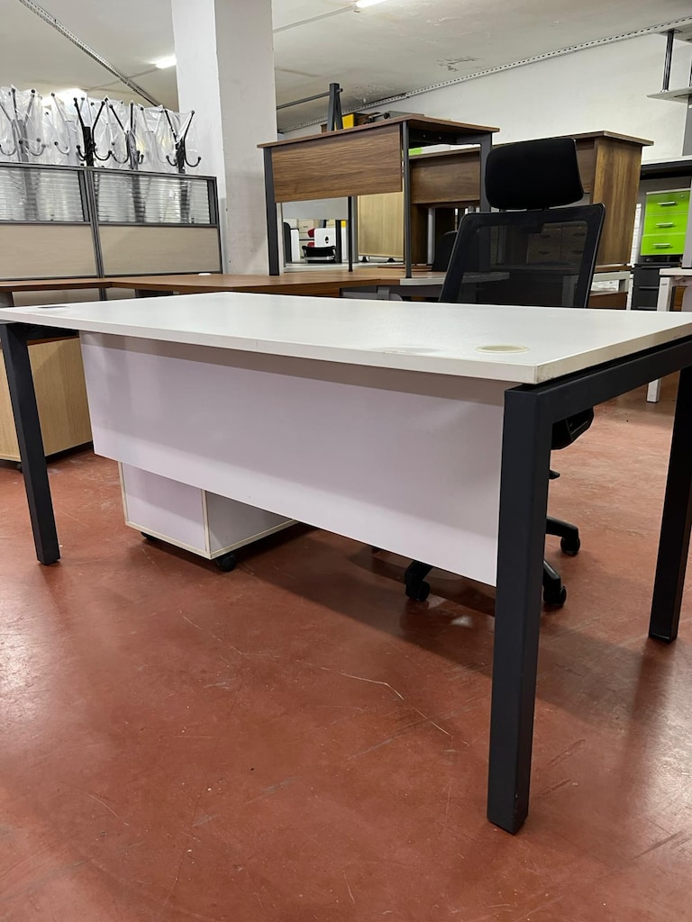 KLAS OFİS PENDİK 160x80 BEYAZ KESONLU ÇALIŞMA MASASI İKİNCİ EL - 3