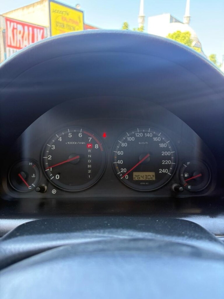 Honda civic 2002 264.000 - 10