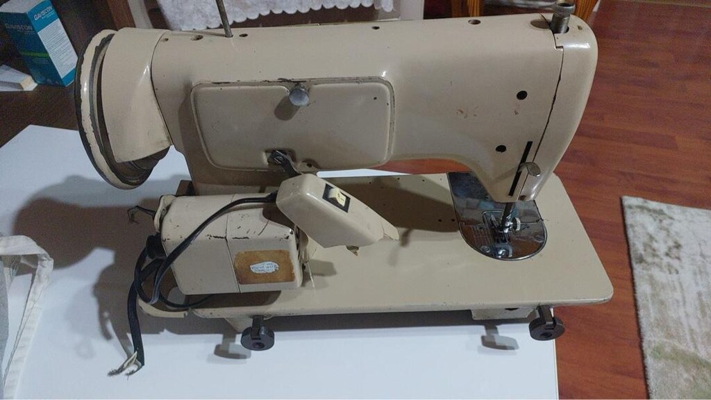 Singer Yoknaz 224Y Vintage Elektrikli Dikiş Makinesi - 3
